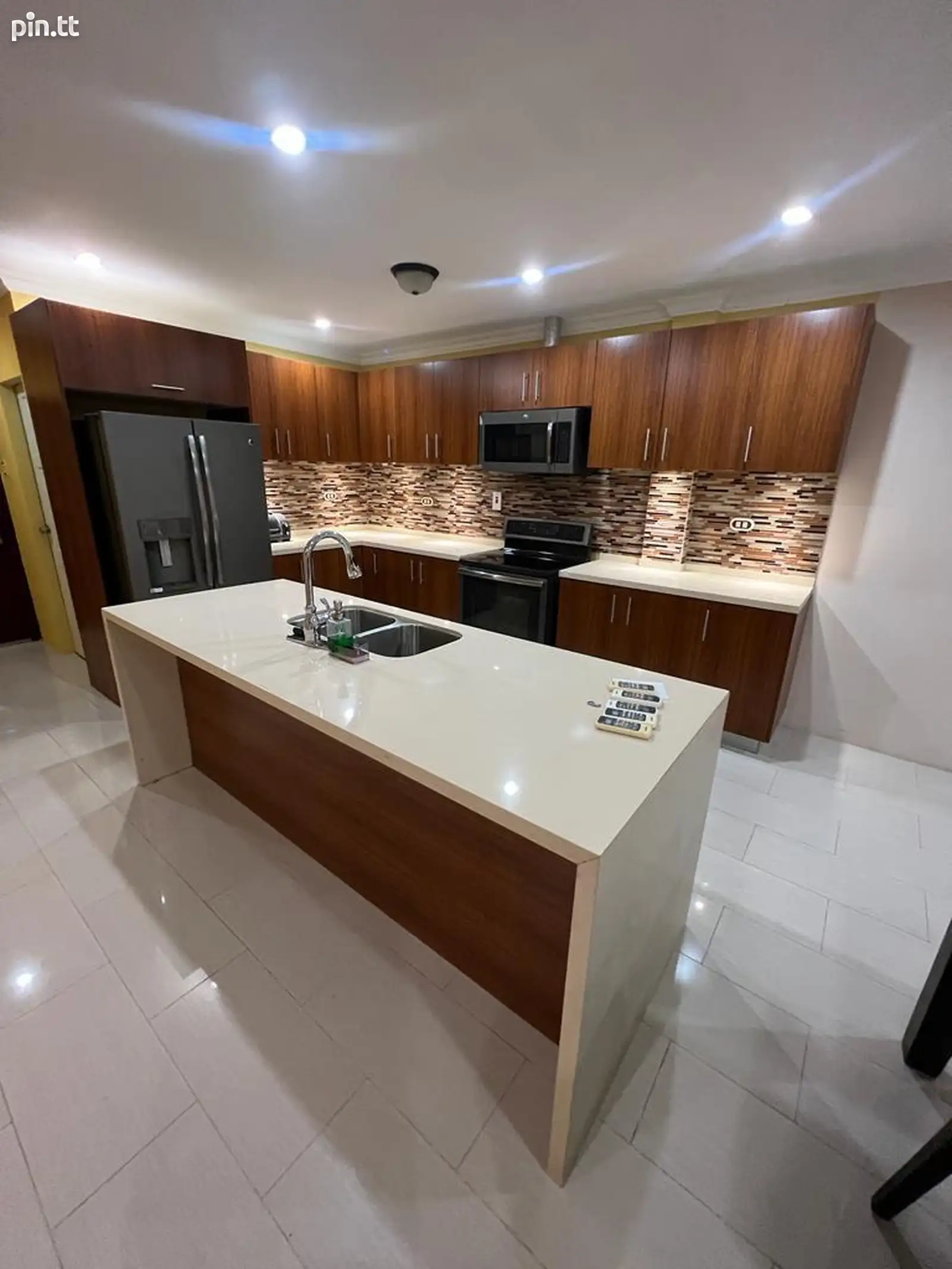3-bedroom townhouse in La Romain for sale