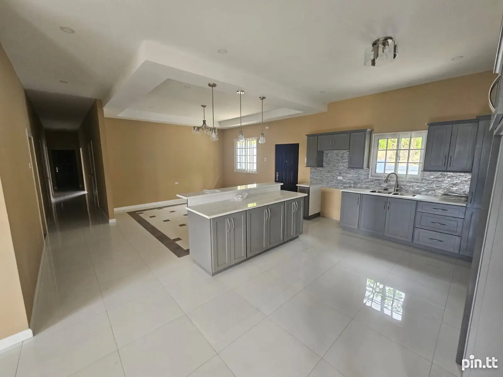 3-bedroom house in Palmiste for sale